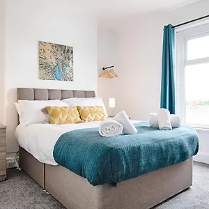  Holiday home Chesshyre - Tv In Every Bedroom!