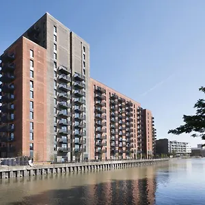  Apartment Modern And At Barking Wharf In United Kingdom