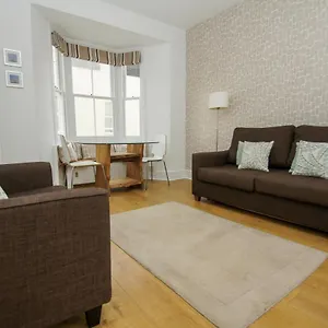  Apartment Marine - Parking - By Lets United Kingdom