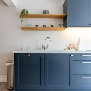  Apartment Brand New Riverside United Kingdom